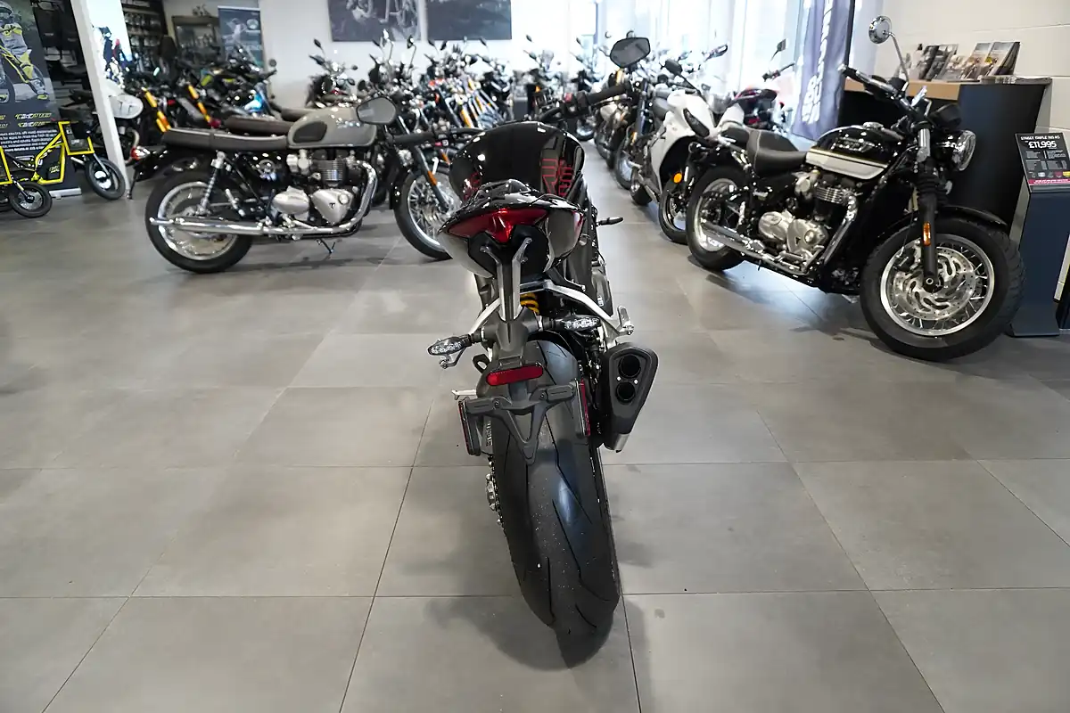 Used 2026 Triumph Speed Triple 1200 RS Jet Black - Interior and Exterior details 4