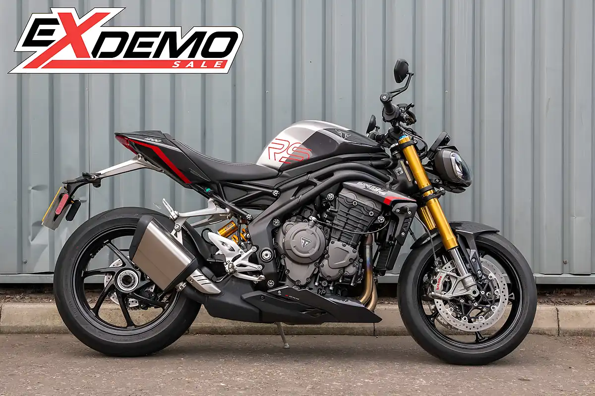 Used 2026 Triumph Speed Triple RS Granite / Diablo Red - Front View