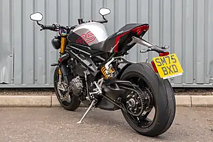 Used 2026 Triumph Speed Triple RS Granite / Diablo Red - Interior and Exterior details 6