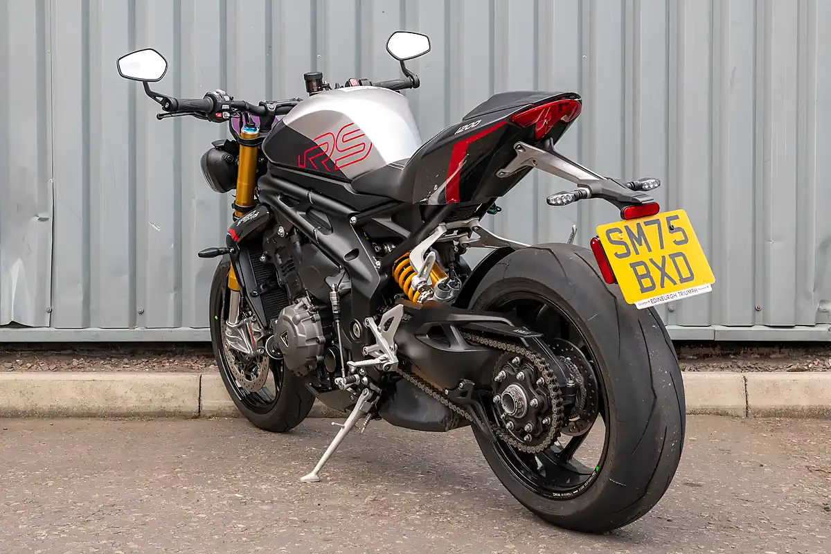 Used 2026 Triumph Speed Triple RS Granite / Diablo Red - Interior and Exterior details 6