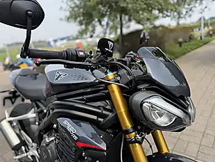 Used 2026 Triumph Speed Triple RS Grey - Interior and Exterior details 14
