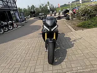 Used 2026 Triumph Speed Triple RS Grey - Interior and Exterior details 5