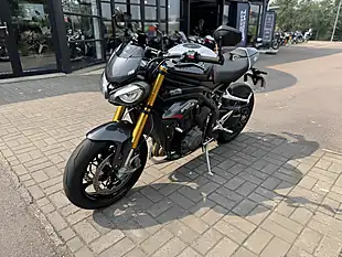Used 2026 Triumph Speed Triple RS Grey - Interior and Exterior details 6