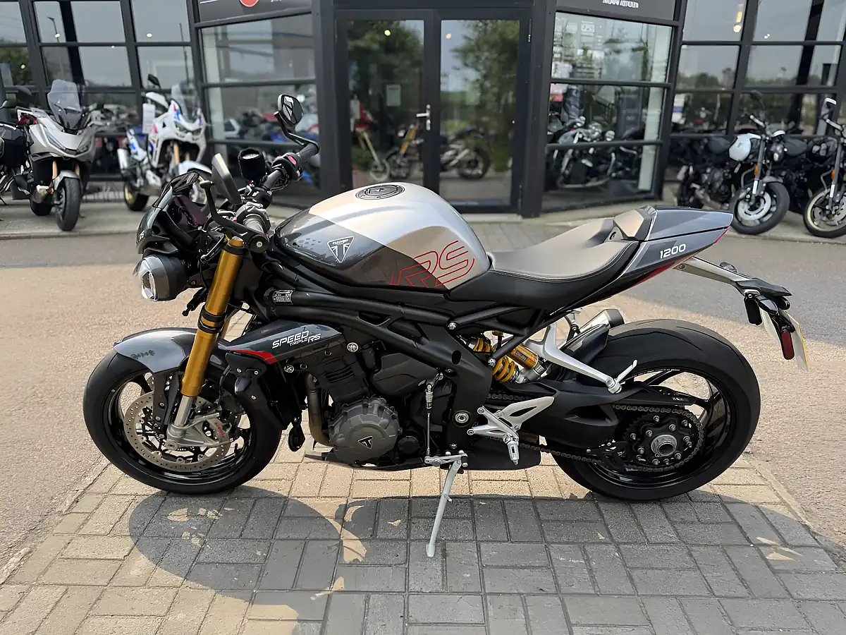 Used 2026 Triumph Speed Triple RS Grey - Interior and Exterior details 7