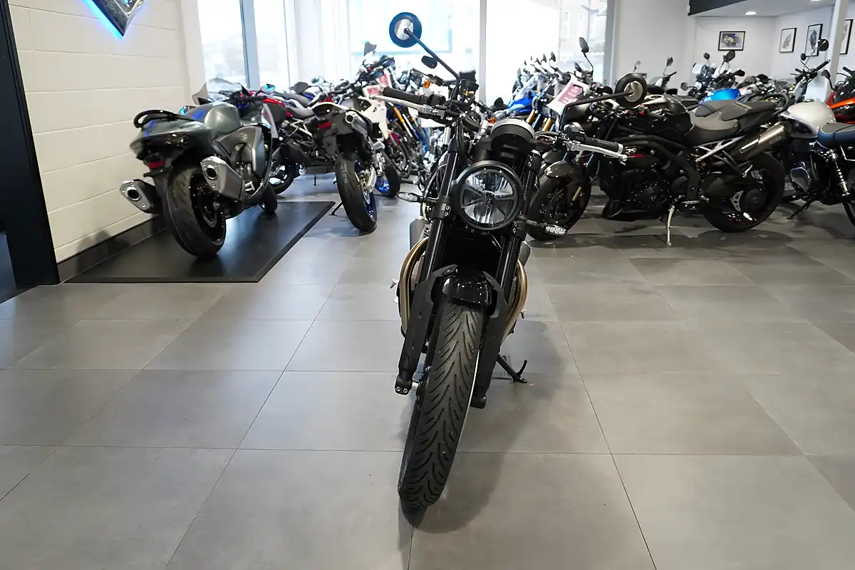Used 2026 Triumph Speed Twin 900 Classic Phantom Black/Gold - Interior and Exterior details 3