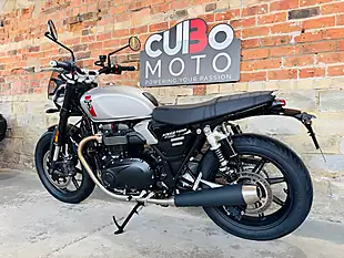 Used 2026 Triumph Speed Twin 900 Retro Silver - Interior and Exterior details 13