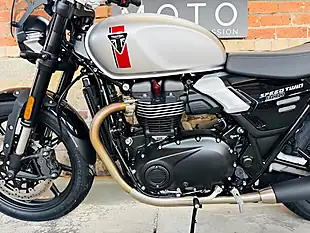 Used 2026 Triumph Speed Twin 900 Retro Silver - Interior and Exterior details 16