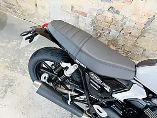 Used 2026 Triumph Speed Twin 900 Retro Silver - Interior and Exterior details 9