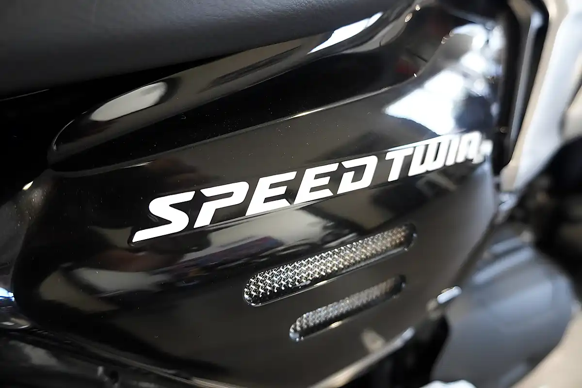 Used 2026 Triumph Speed Twin Carnival Red/Black - Interior and Exterior details 8