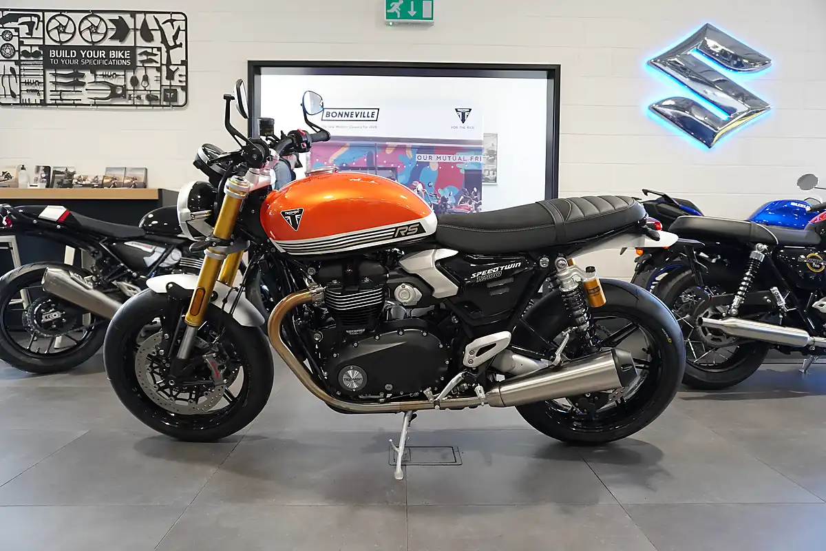 Used 2026 Triumph Speed Twin RS Baja Orange - Interior and Exterior details 2