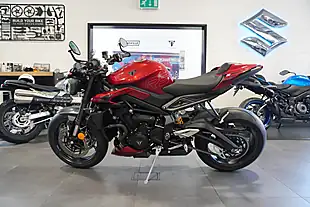 Used 2026 Triumph Street Triple 765 RS Carnival Red - Interior and Exterior details 2