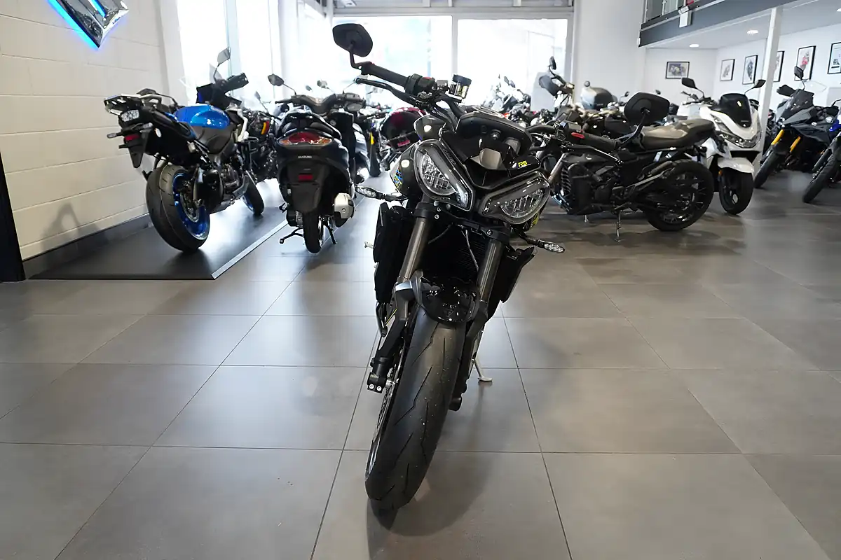 Used 2026 Triumph Street Triple 765 RS Phantom Black - Interior and Exterior details 3