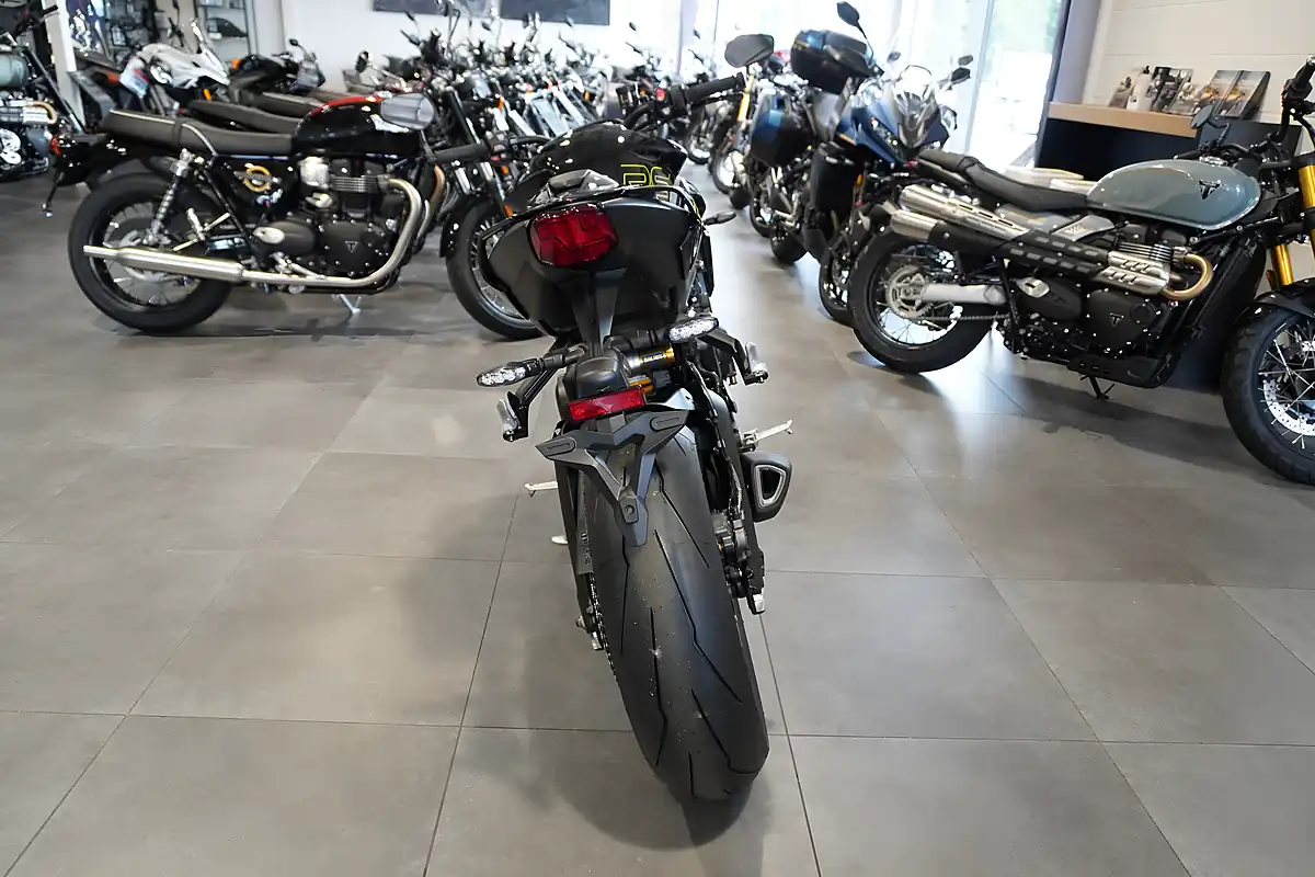 Used 2026 Triumph Street Triple 765 RS Phantom Black - Interior and Exterior details 4