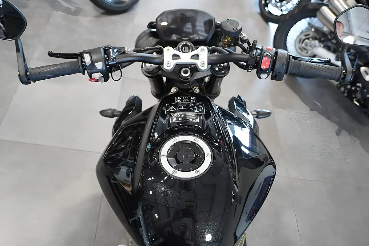 Used 2026 Triumph Street Triple 765 RS Phantom Black - Interior and Exterior details 7