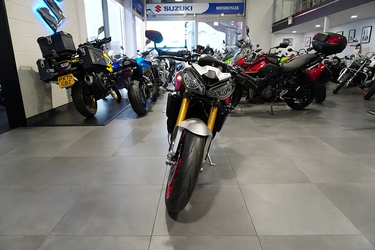 Used 2026 Triumph Street Triple 765 Rx Matt Aluminium - Interior and Exterior details 3