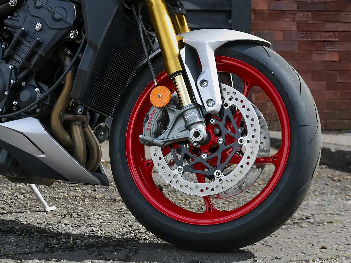 Used 2026 Triumph Street Triple 765 Rx Rx Matt Aluminium - Interior and Exterior details 10