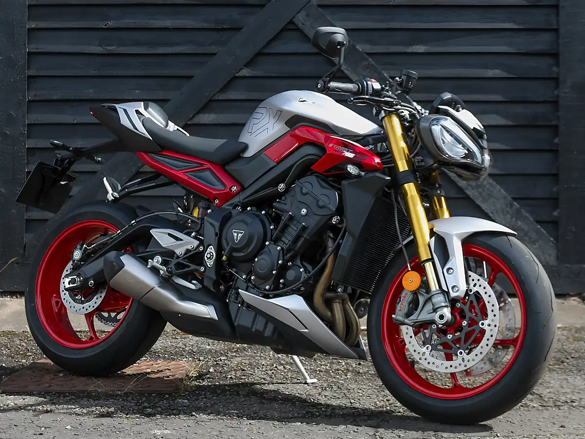 Used 2026 Triumph Street Triple 765 Rx Rx Matt Aluminium - Interior and Exterior details 4
