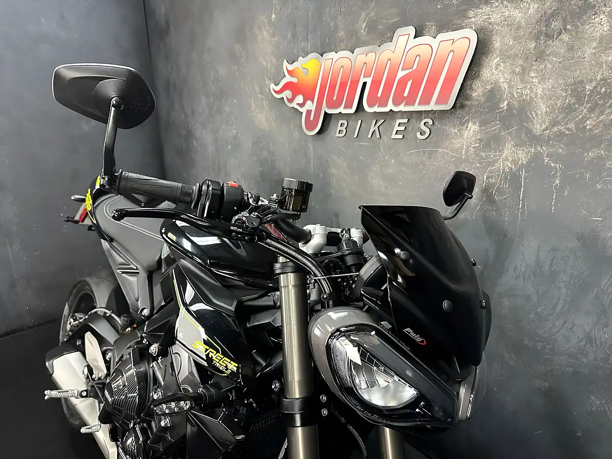 Used 2026 Triumph Street Triple RS Black - Interior and Exterior details 11