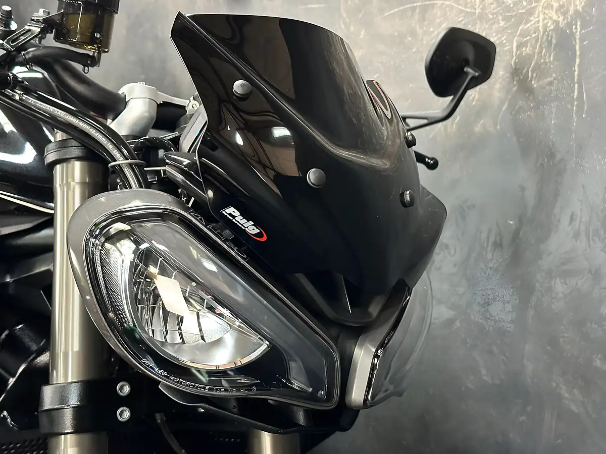 Used 2026 Triumph Street Triple RS Black - Interior and Exterior details 12