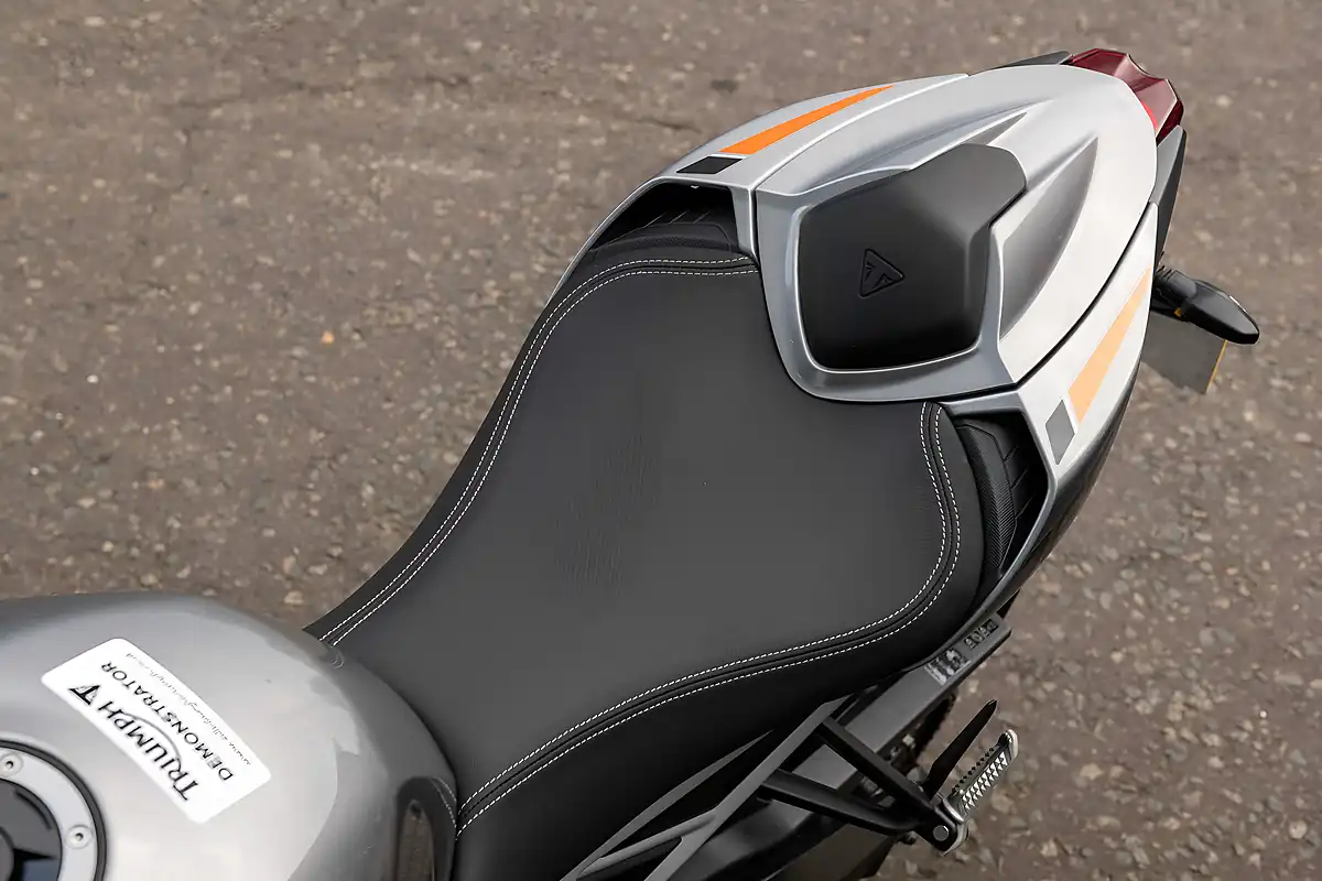 Used 2026 Triumph Street Triple RS Silver Ice - Interior and Exterior details 10