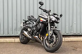 Used 2026 Triumph Street Triple RS Silver Ice - Interior and Exterior details 2