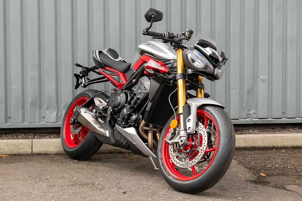 Used 2026 Triumph Street Triple Rx Matt Aluminium - Interior and Exterior details 2