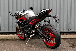 Used 2026 Triumph Street Triple Rx Matt Aluminium - Interior and Exterior details 7