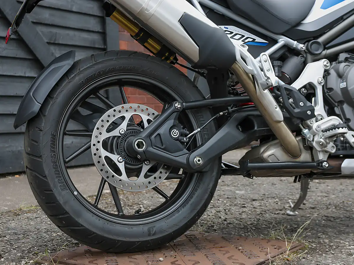 Used 2026 Triumph Tiger 1200 Alpine Edition Satin Crystal White - Interior and Exterior details 20