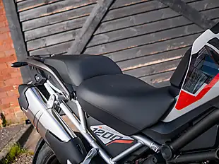 Used 2026 Triumph Tiger 1200 Alpine Edition Satin Crystal White - Interior and Exterior details 17
