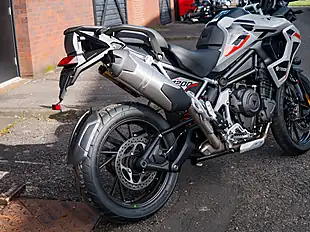 Used 2026 Triumph Tiger 1200 Alpine Edition Satin Crystal White - Interior and Exterior details 19