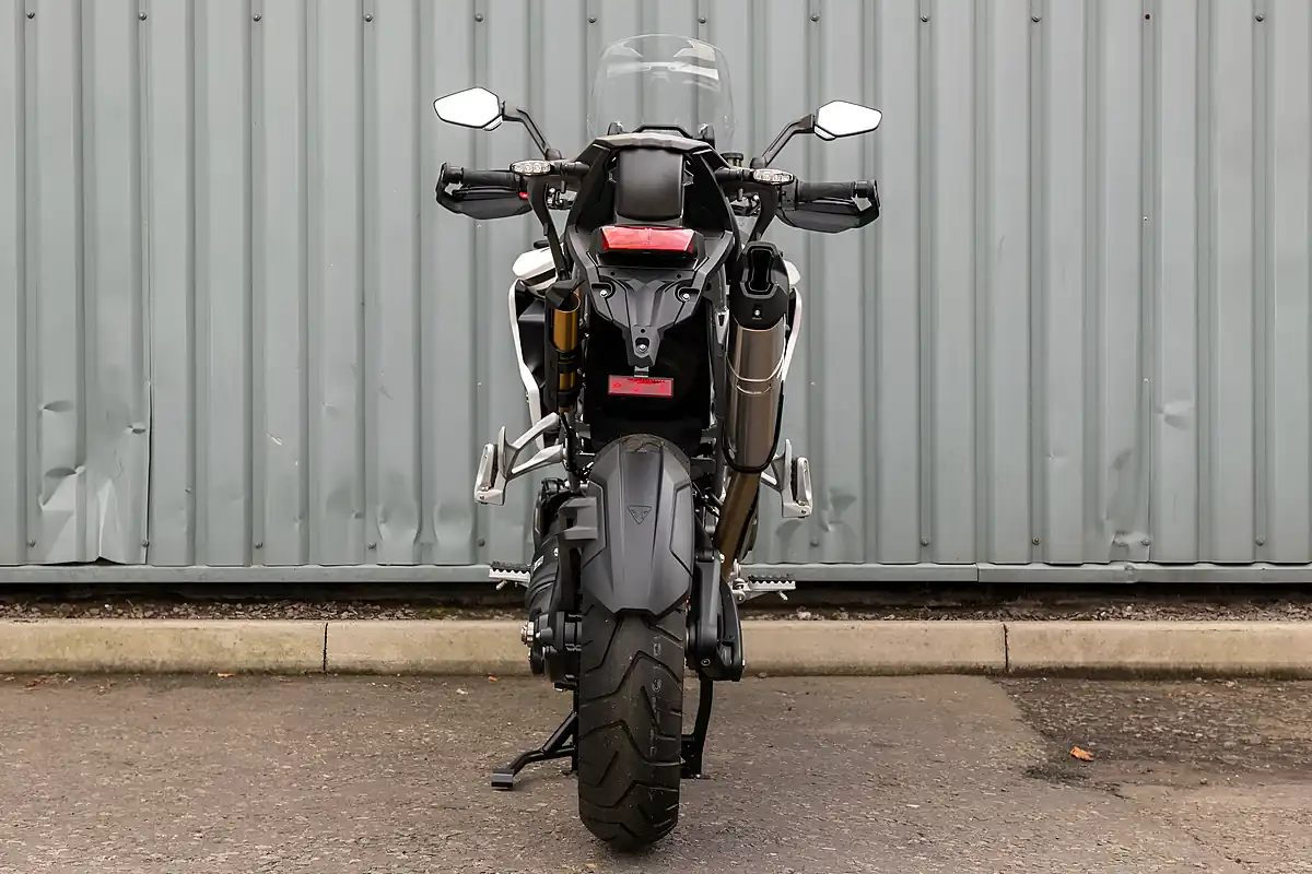 Used 2026 Triumph Tiger 1200 Alpine Edition Satin Crystal White - Interior and Exterior details 10
