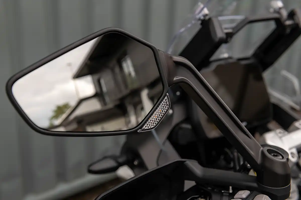 Used 2026 Triumph Tiger 1200 Alpine Edition Satin Crystal White - Interior and Exterior details 14