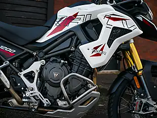Used 2026 Triumph Tiger 1200 Desert Edition Crystal White - Interior and Exterior details 9