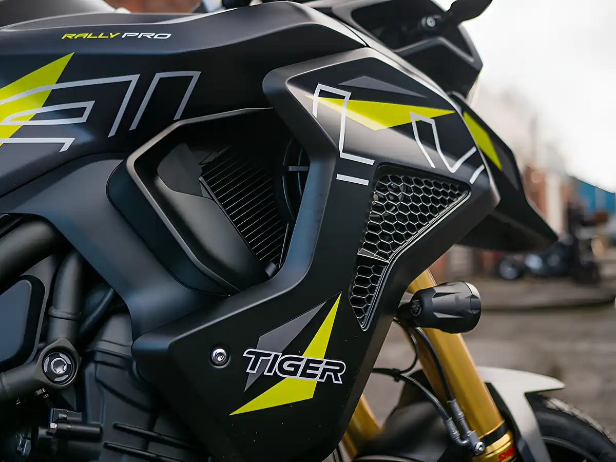 Used 2026 Triumph Tiger 1200 Desert Edition Satin Granite - Interior and Exterior details 11