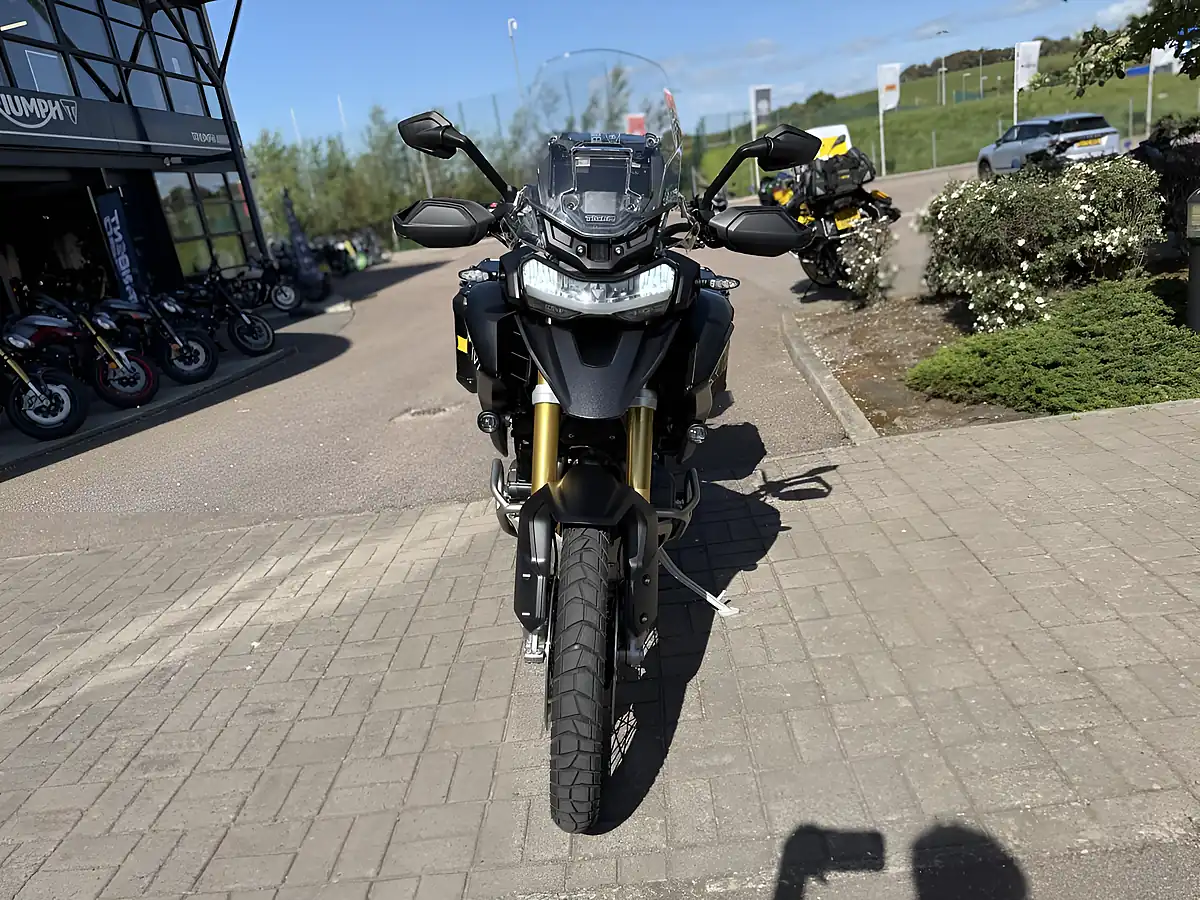 Used 2026 Triumph Tiger 1200 Desert Grey - Interior and Exterior details 5