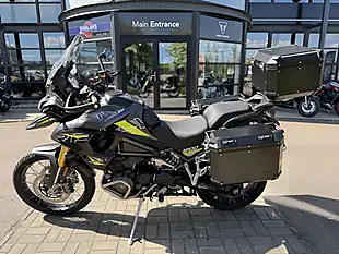 Used 2026 Triumph Tiger 1200 Desert Grey - Interior and Exterior details 7