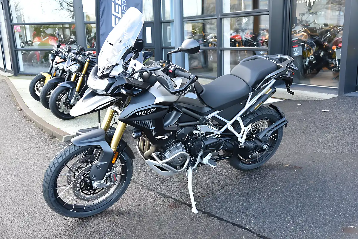 Used 2026 Triumph Tiger 1200 Rally Pro Sandstorm - Interior and Exterior details 10