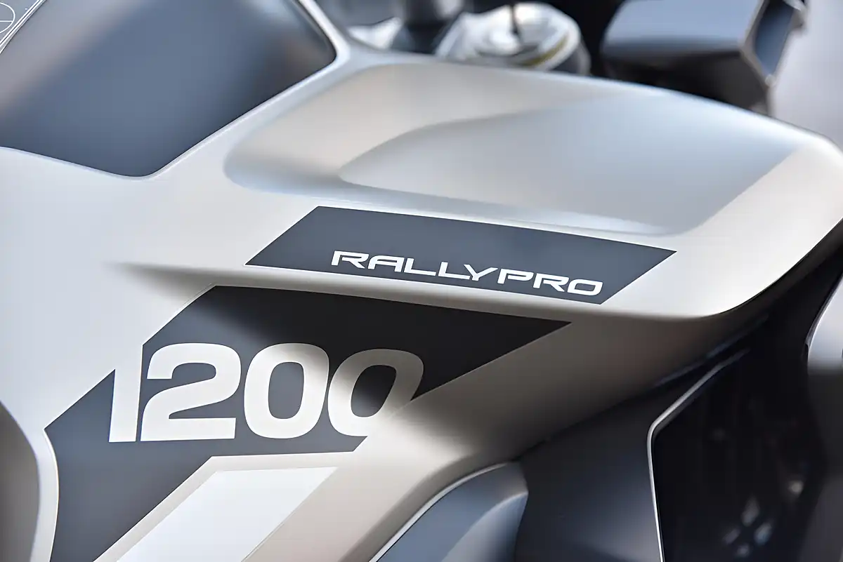 Used 2026 Triumph Tiger 1200 Rally Pro Sandstorm - Interior and Exterior details 13