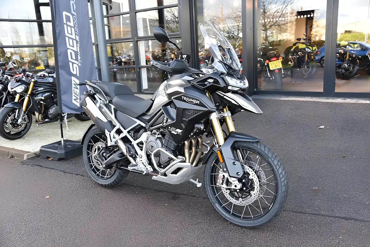 Used 2026 Triumph Tiger 1200 Rally Pro Sandstorm - Interior and Exterior details 4