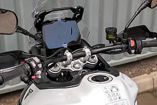 Used 2026 Triumph Tiger 900 Alpine Edition Snowdonia White - Interior and Exterior details 13