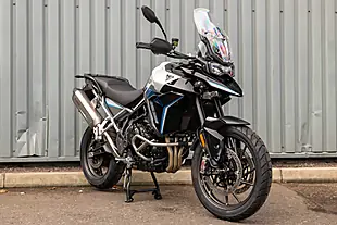 Used 2026 Triumph Tiger 900 Alpine Edition Snowdonia White - Interior and Exterior details 2