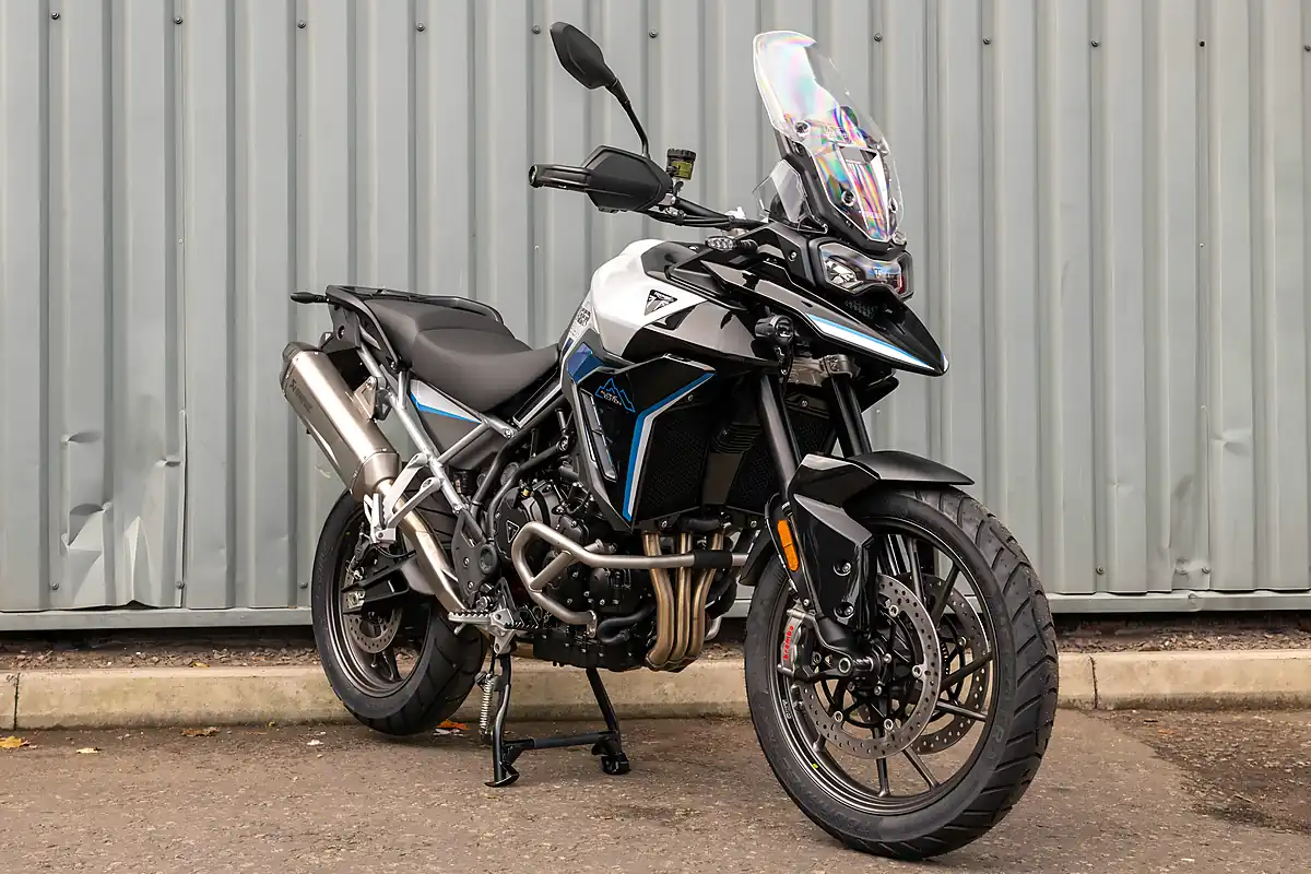 Used 2026 Triumph Tiger 900 Alpine Edition Snowdonia White - Interior and Exterior details 2
