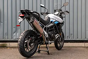 Used 2026 Triumph Tiger 900 Alpine Edition Snowdonia White - Interior and Exterior details 9