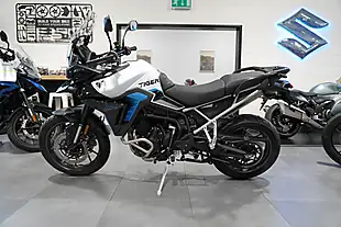 Used 2026 Triumph Tiger 900 Alpine Edition Snowdonia White - Interior and Exterior details 2