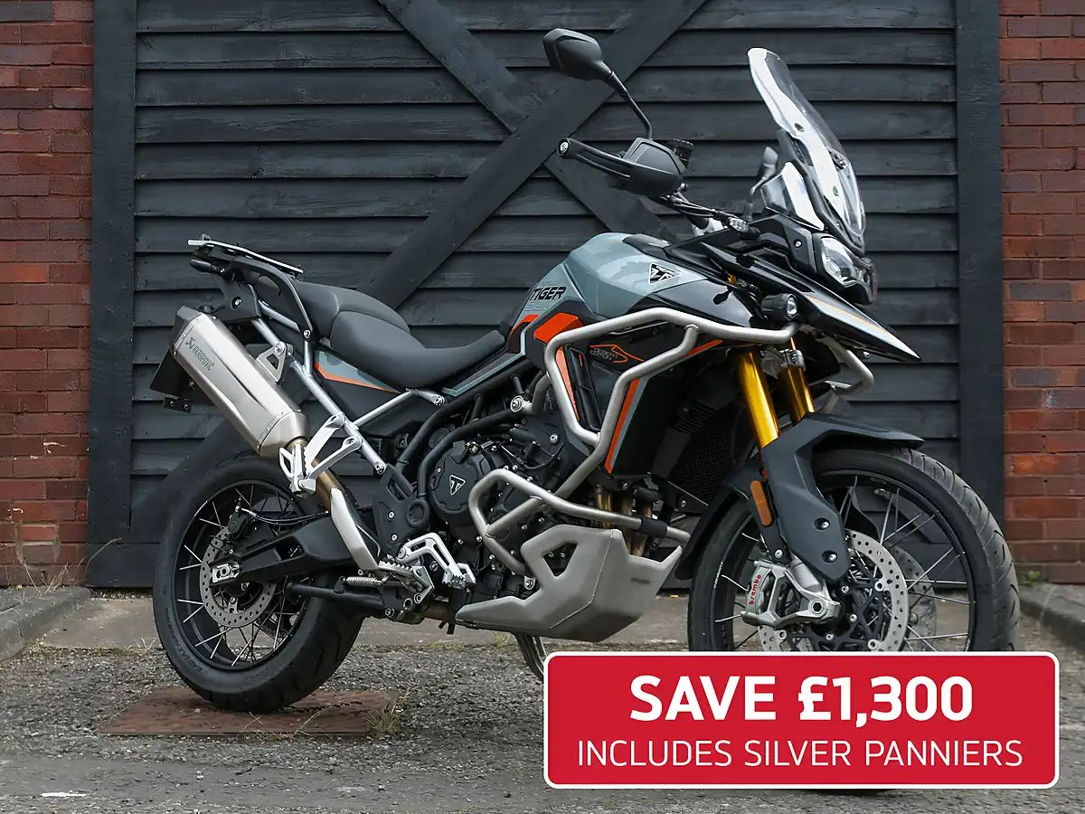 Used 2026 Triumph Tiger 900 Desert Edition Urban Grey / Sapphire Black - Front View