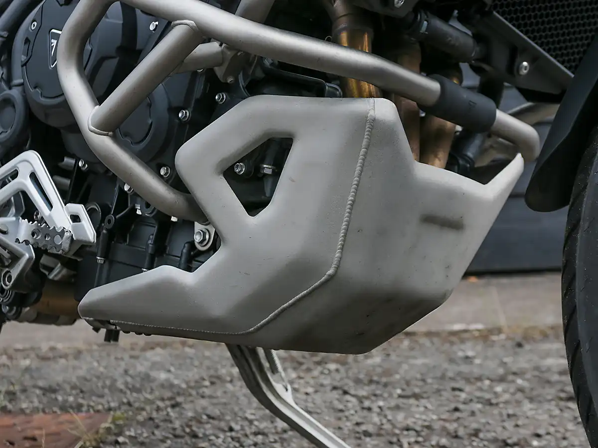 Used 2026 Triumph Tiger 900 Desert Edition Urban Grey / Sapphire Black - Interior and Exterior details 18