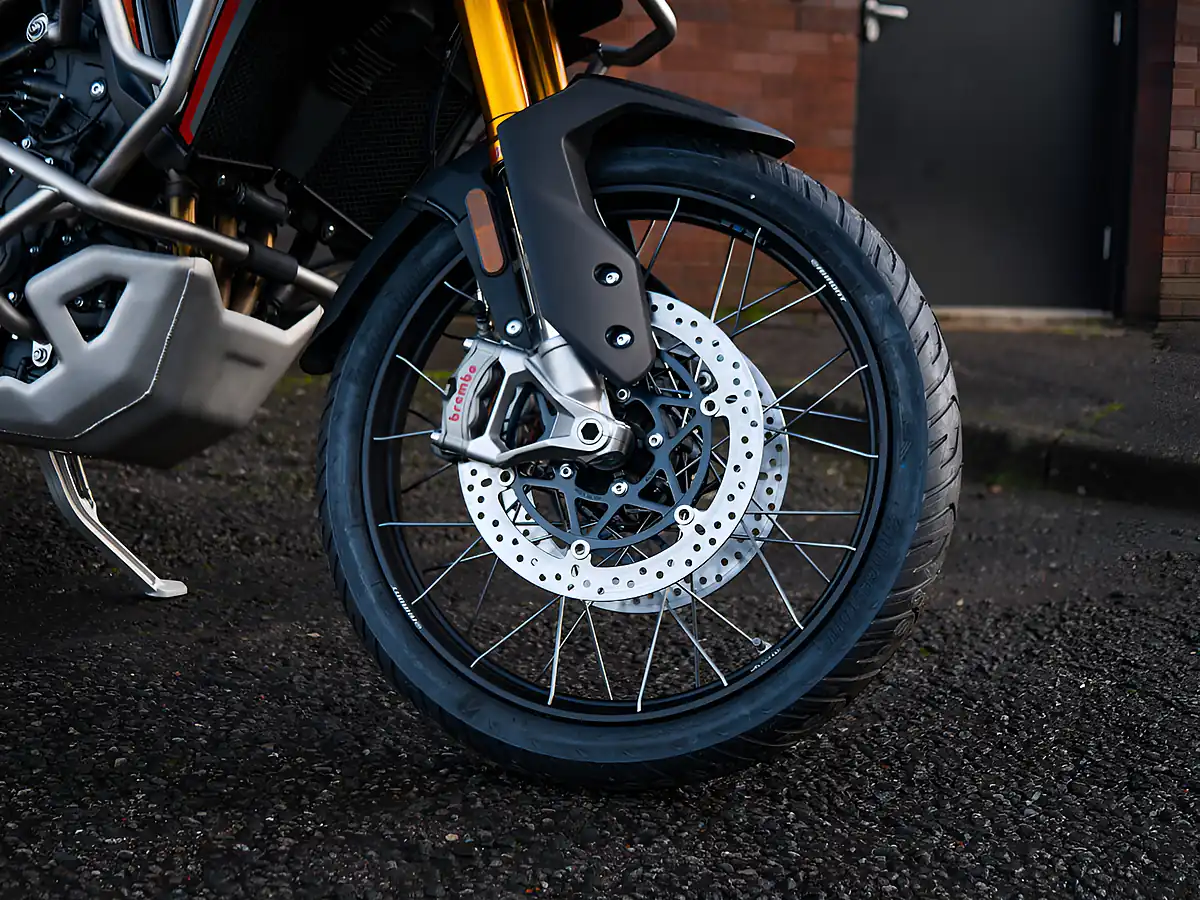 Used 2026 Triumph Tiger 900 Desert Edition Urban Grey / Sapphire Black - Interior and Exterior details 3
