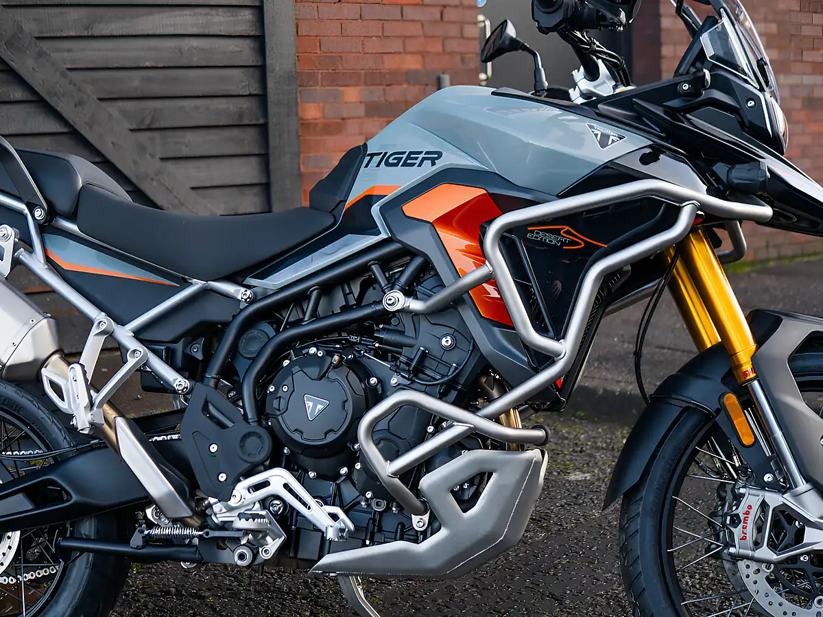 Used 2026 Triumph Tiger 900 Desert Edition Urban Grey / Sapphire Black - Interior and Exterior details 7