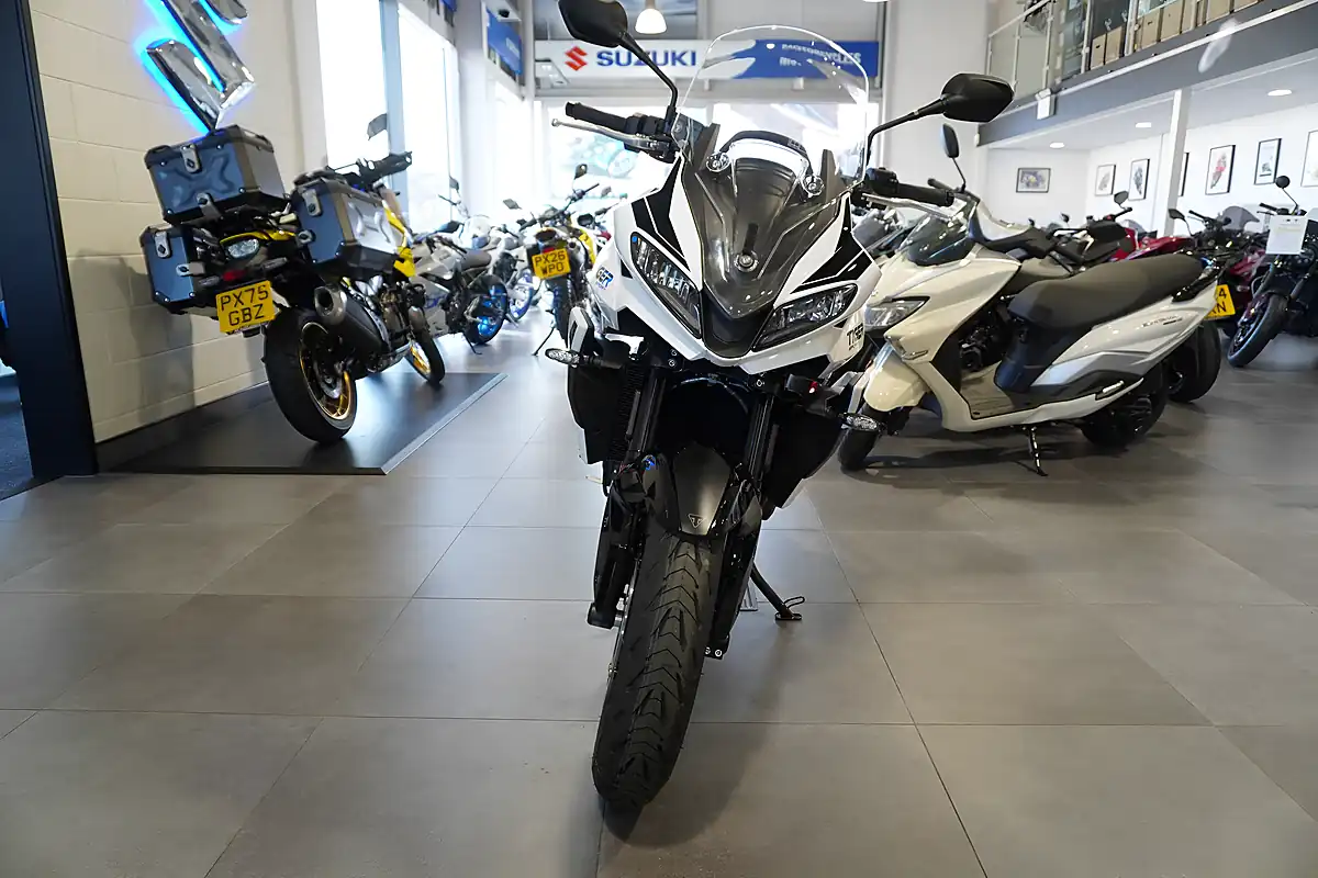 Used 2026 Triumph Tiger Sport 660 Pure White - Interior and Exterior details 3