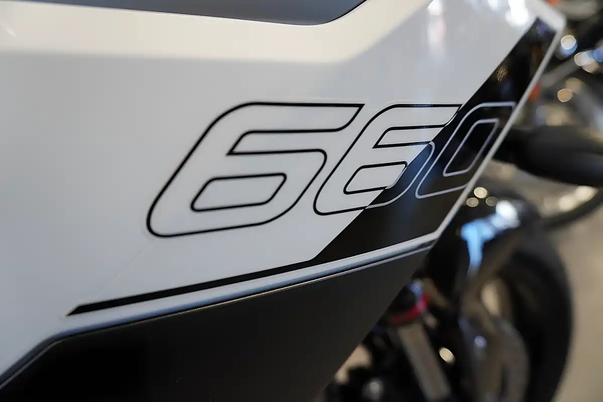 Used 2026 Triumph Tiger Sport 660 Pure White - Interior and Exterior details 9